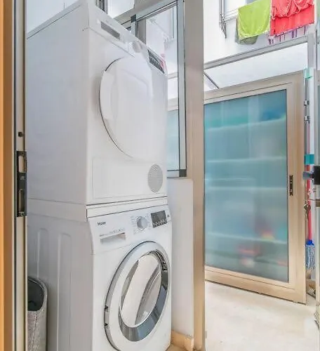 Magnifica Vivienda En La Playa De Las Canteras Апартаменти *